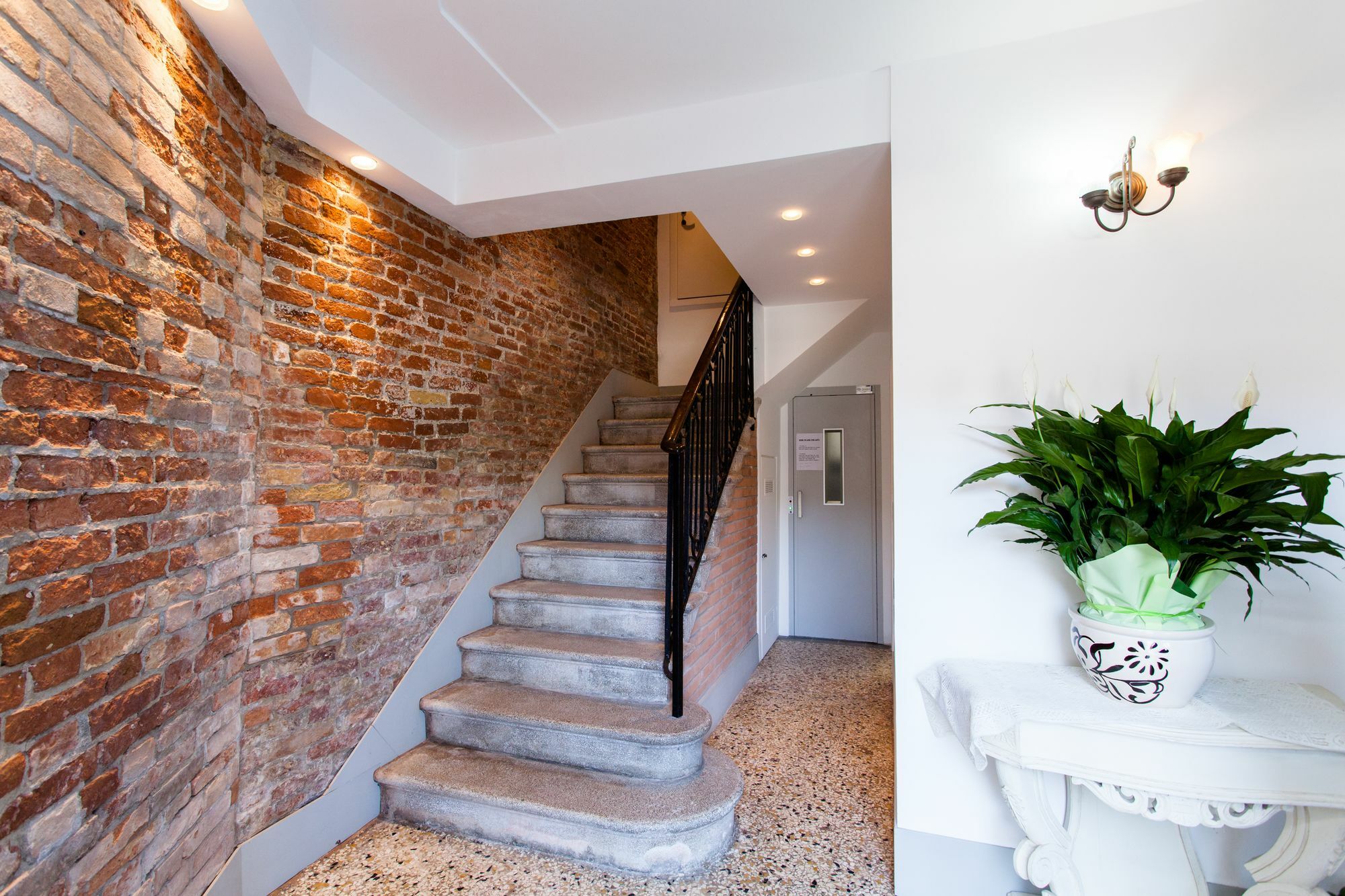 Prince Apartments Venezia Esterno foto